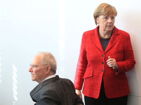 As Merkel’s Power Drains, the Threat to Europe Grows