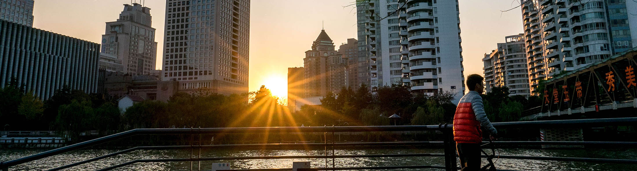 China’s Housing Boom Looks Like Last Year’s Equities Bubble Bloomberg