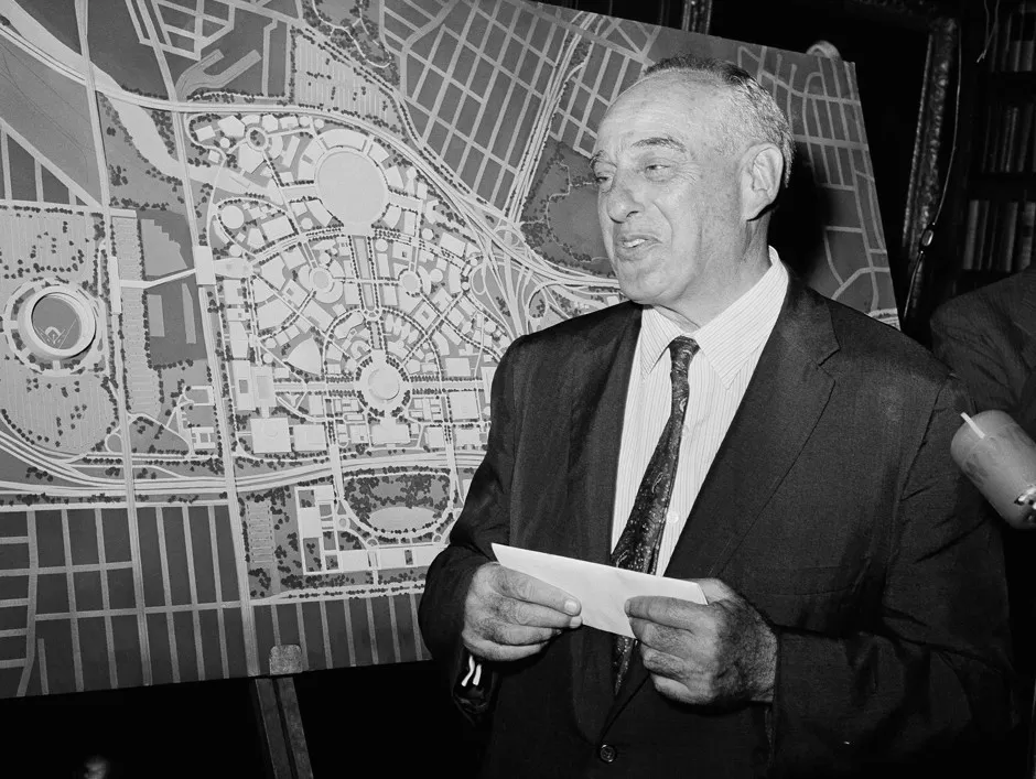 As President of the 1964 World's Fair, Moses prioritized saving money for the post-Fair transformation of Flushing Meadows into a park. Architectural sculpture was no longer crucial for articulating a larger meaning for the international event..