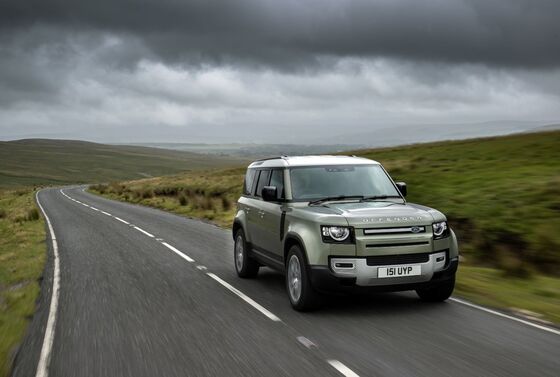 Land Rover Tests Defender SUV Prototype With Hydrogen Fuel Cell