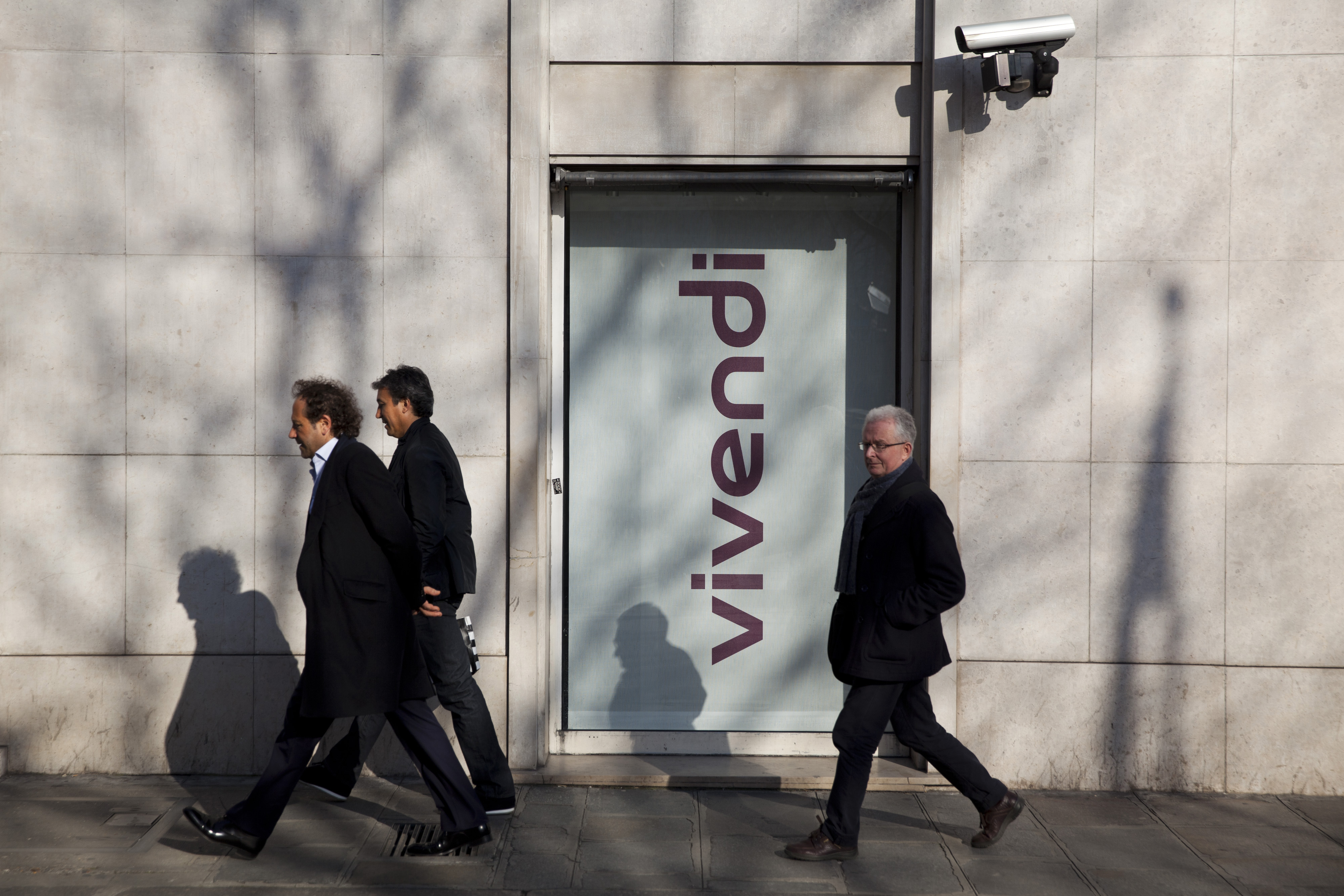 vivendi revitalizing a french conglomerate vivendi revitalizing a french conglomerate