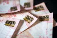 Hong Kong one-hundred dollar banknotes.