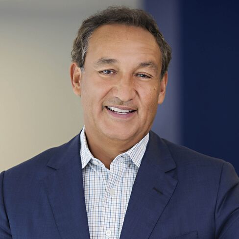 Oscar Munoz.