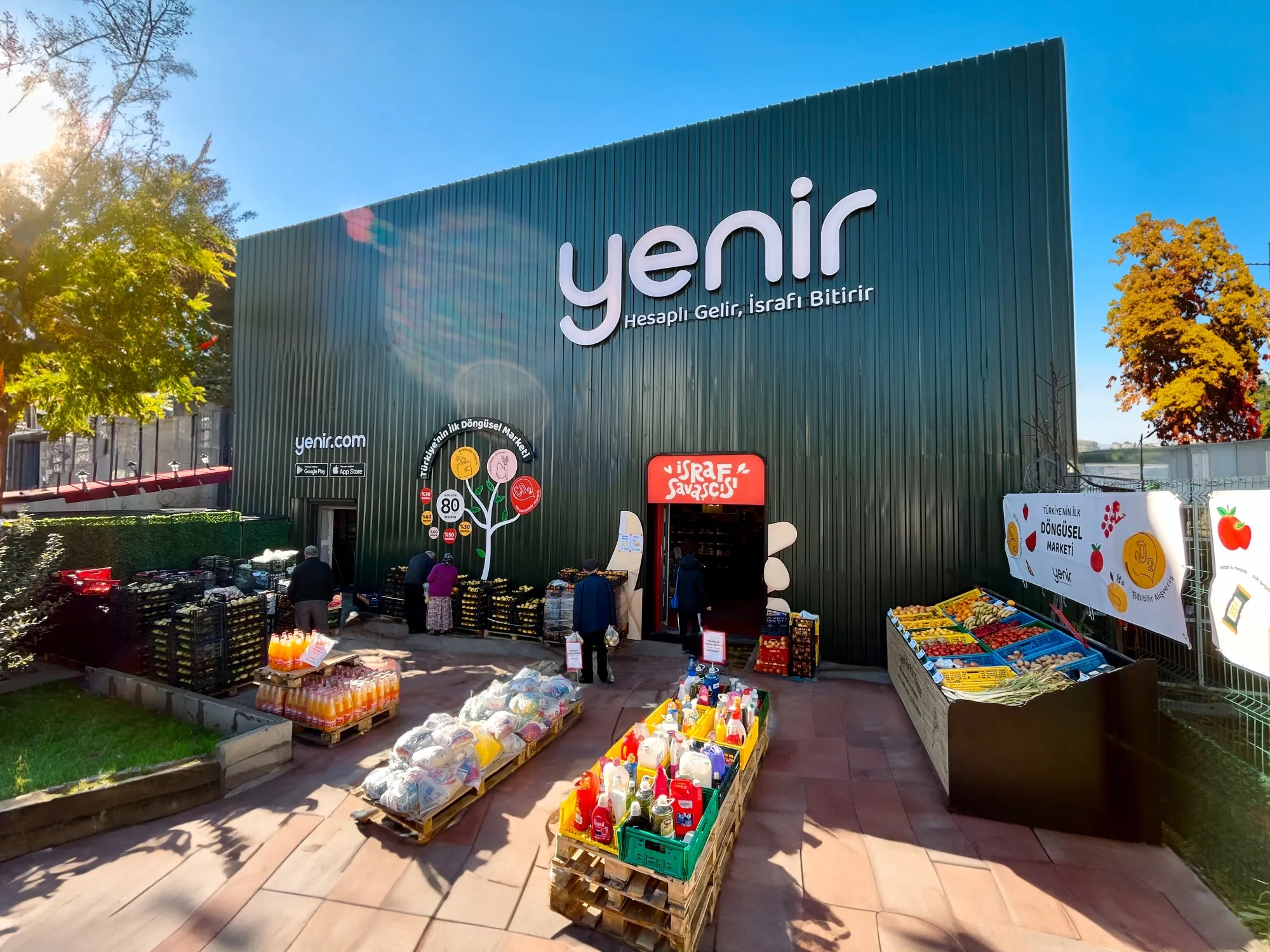 A Yenir store in Istanbul.