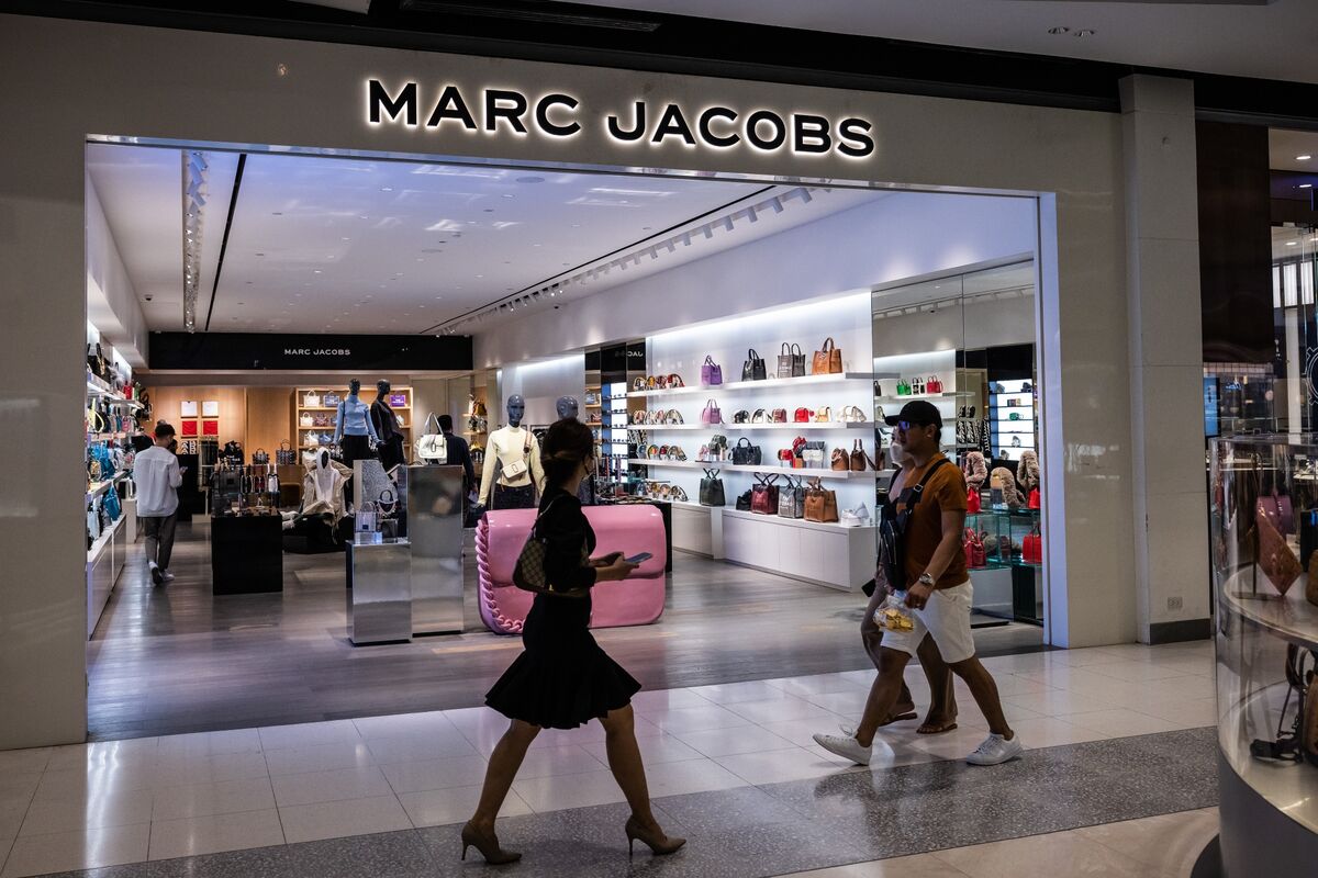 LVMH Is Said to Mull Options for Marc Jacobs Amid Buyer Interest ...