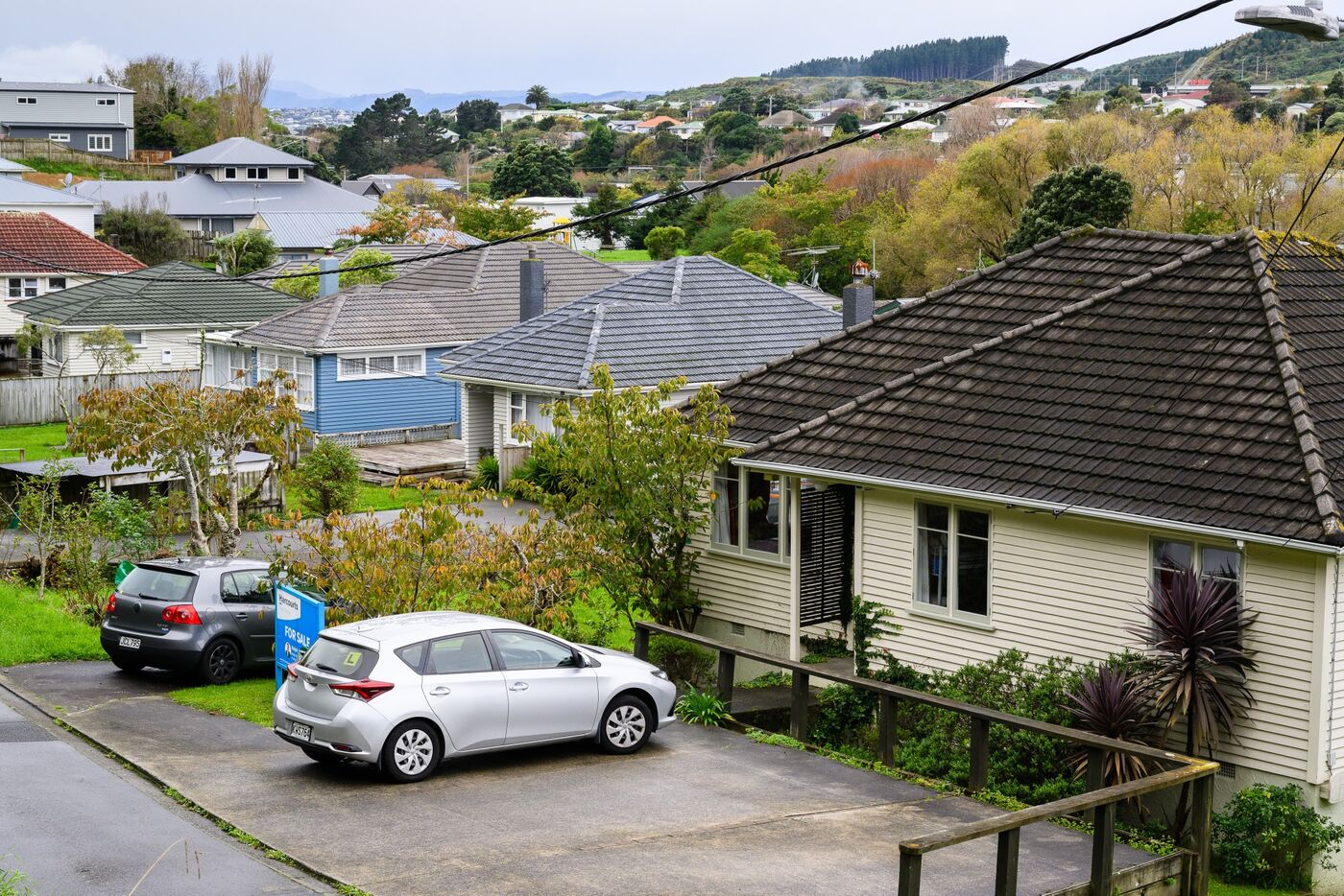 New Zealand Home-Loan Interest Rates Begin to Show Decline - Bloomberg