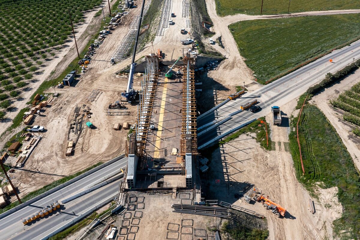 JPMorgan Seeks to Turn Muni Funds With $840 Million Into ETFs