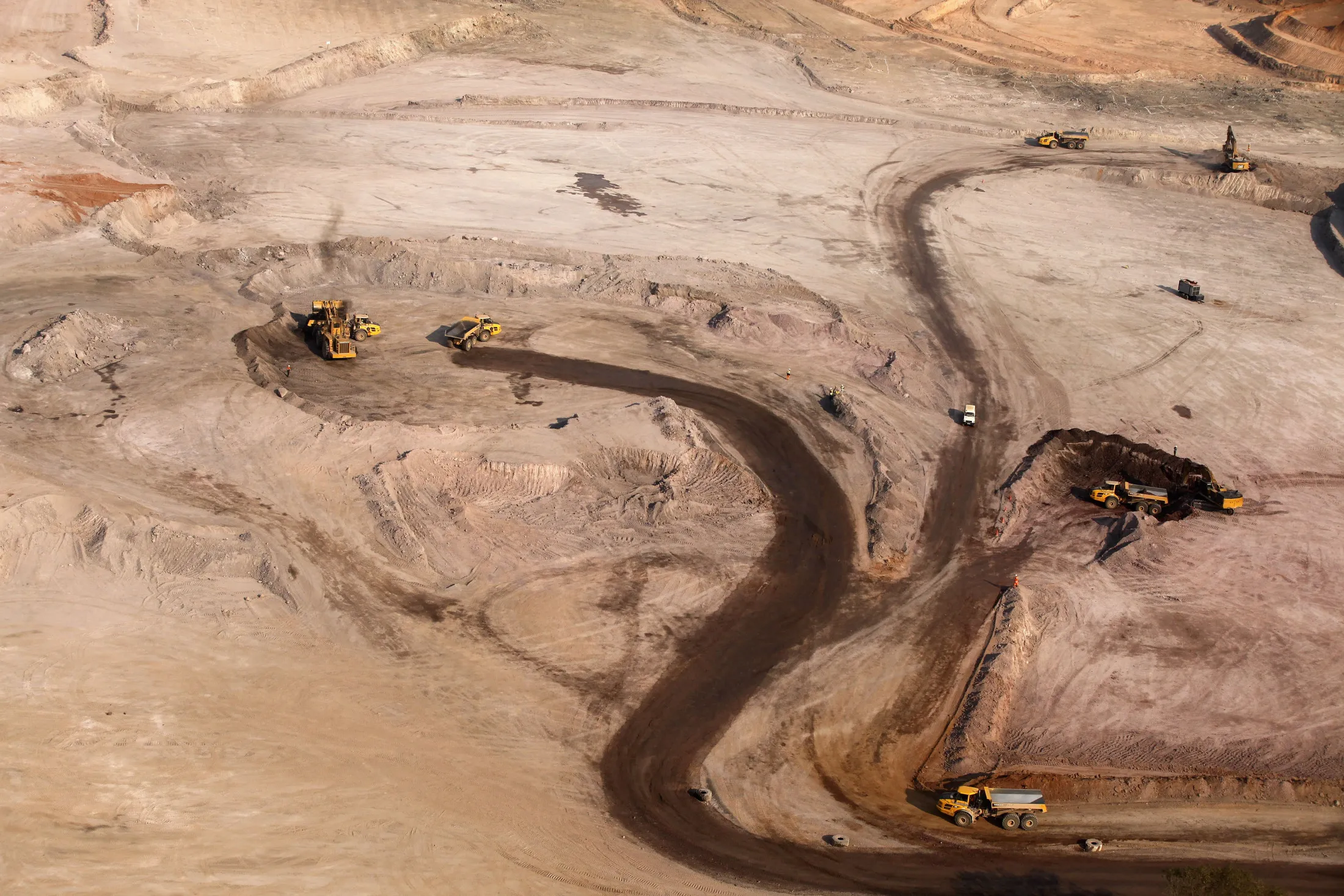 Gertler Earns Billions as Mine Deals Leave Congo