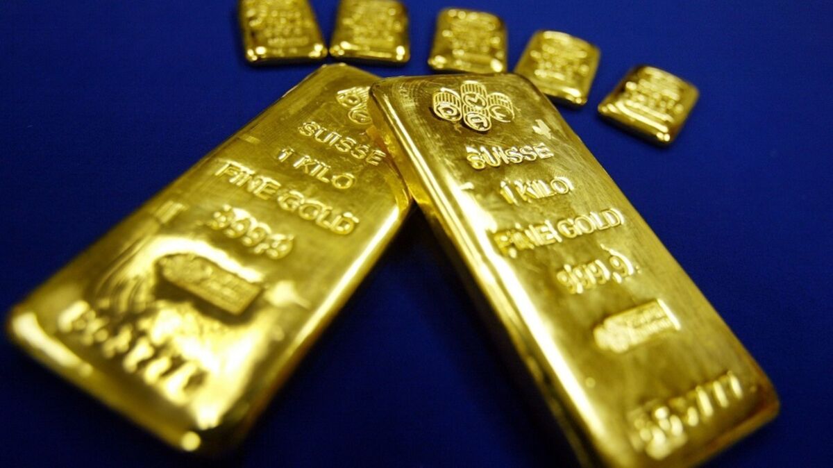 Gold Surges Past $5,000 to a Fresh Record High
