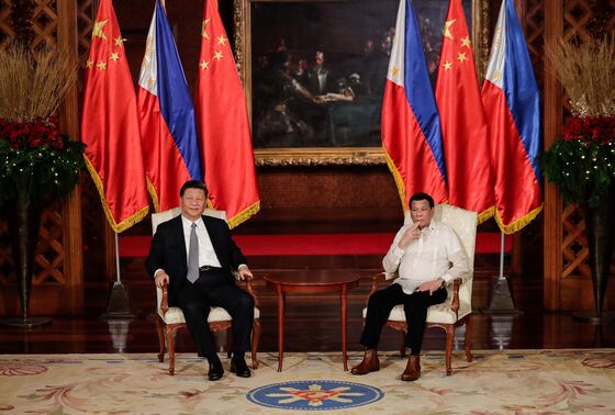 Philippines Prefers China Loans Over U.S. ‘Strategic Confusion’ in South China Sea