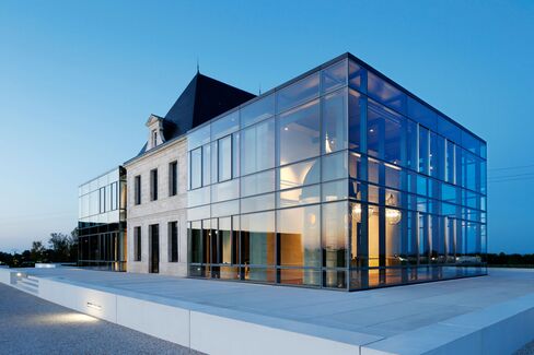 Château Pédesclaux’s new exterior