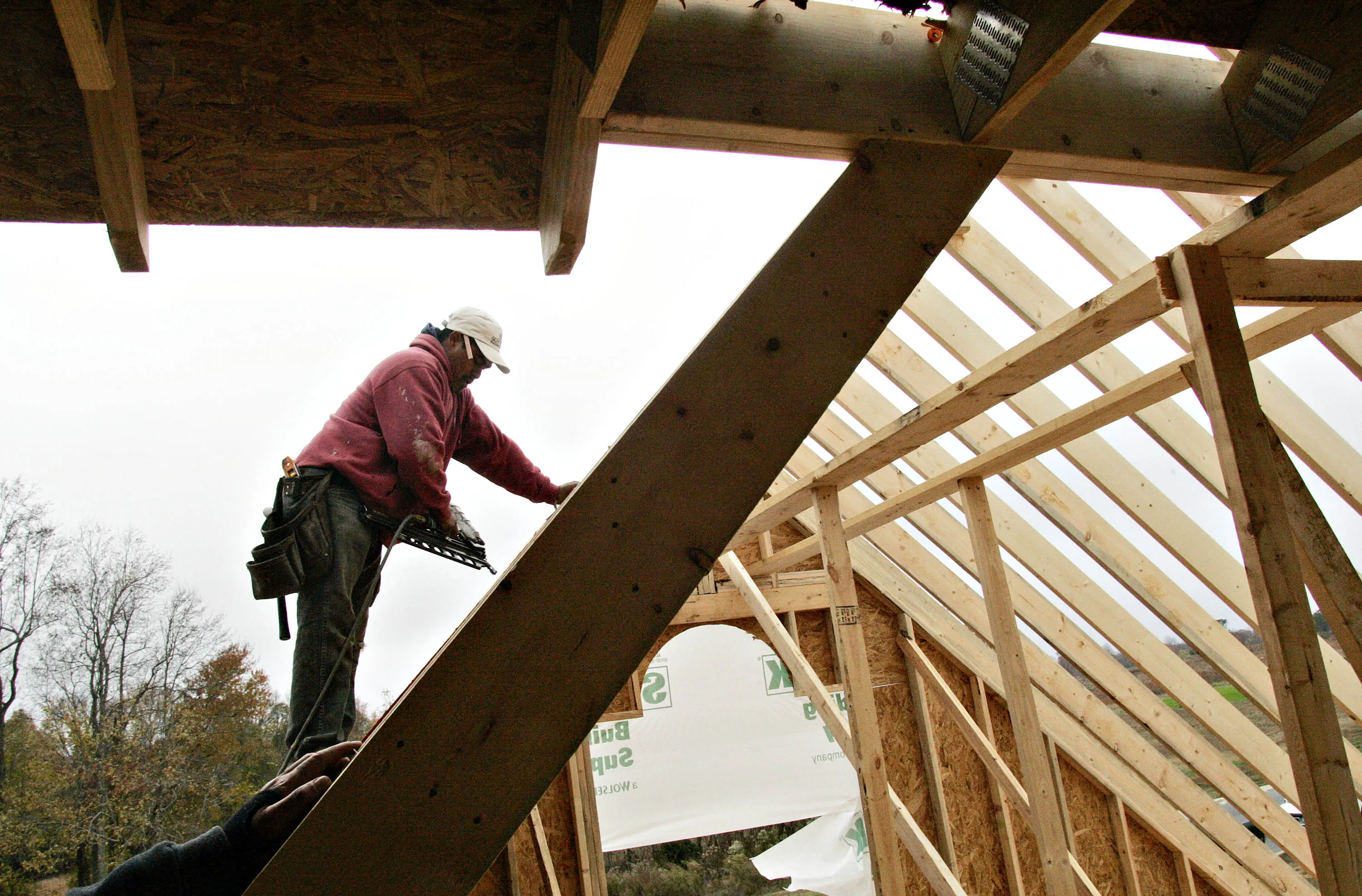 Builders have been using sales incentives to help stoke demand amid limited competition from the existing-home market.&nbsp;