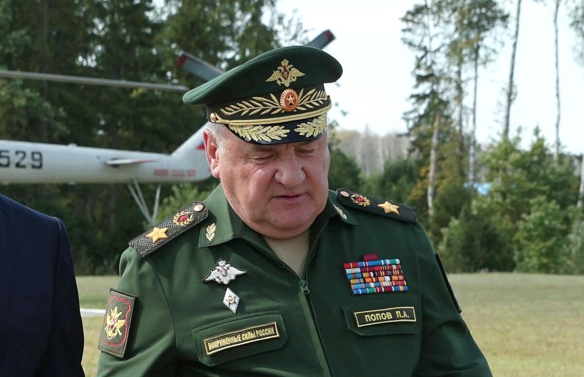Russia Detains Ex-Deputy Defense Minister Popov on Fraud Charge