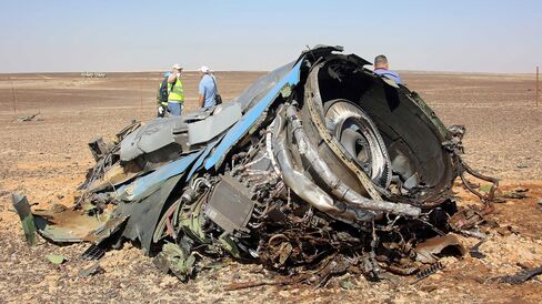 The crash site of Russian Airliner in Suez, Egypt on Nov. 1, 2015.