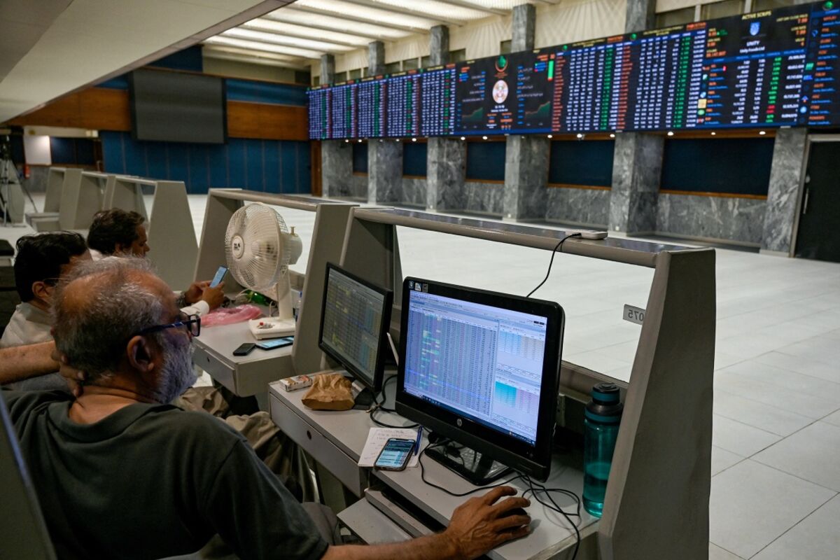 Mecom Gas Weighs $20 Million Pakistan IPO to Fund LPG Storage