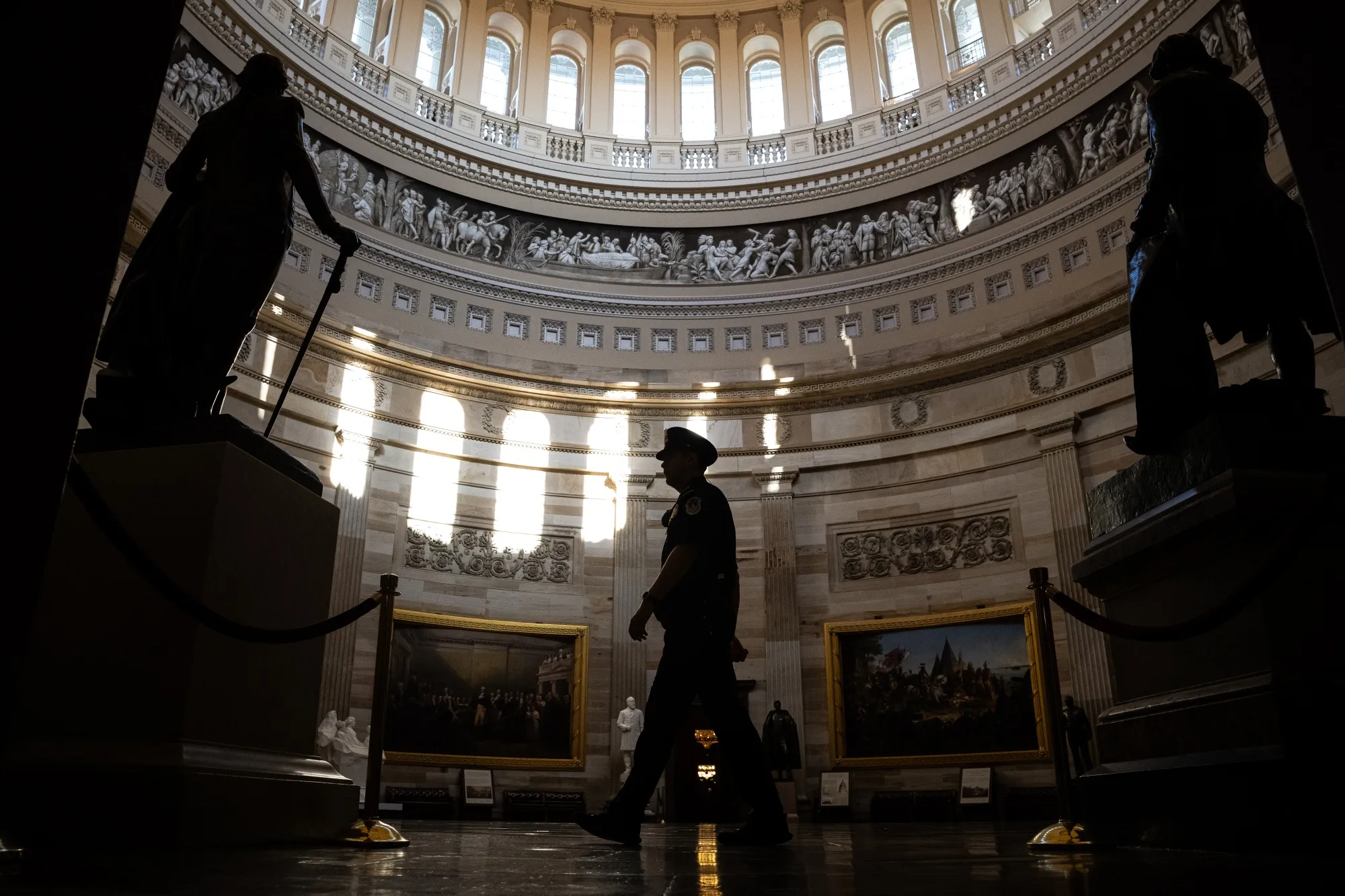 A US Capitol Police officer in the rotunda of the US Capitol in Washington on&nbsp;Nov. 12.