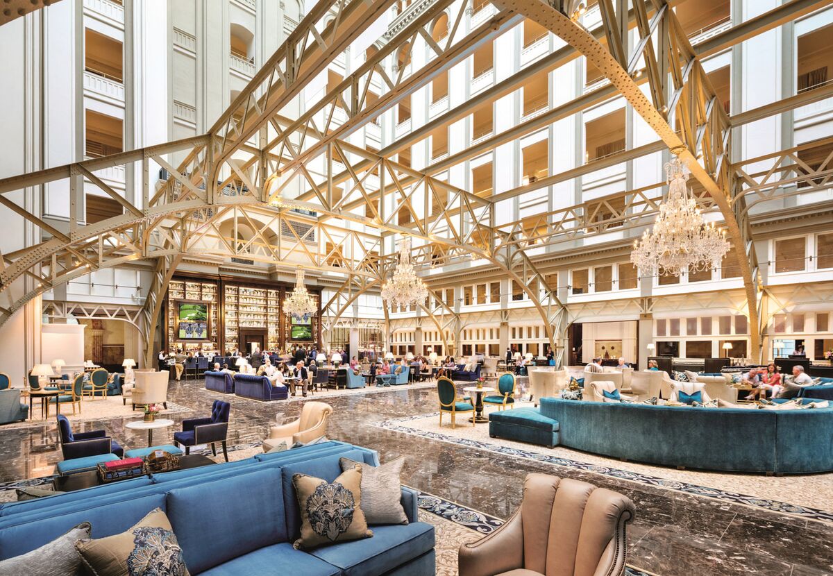 Forty Nine Straight Hours Inside Trumps Washington Hotel Bloomberg
