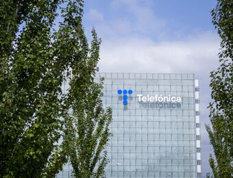 relates to Spain to Buy Telefonica Stake Worth as Much as $2.2 Billion