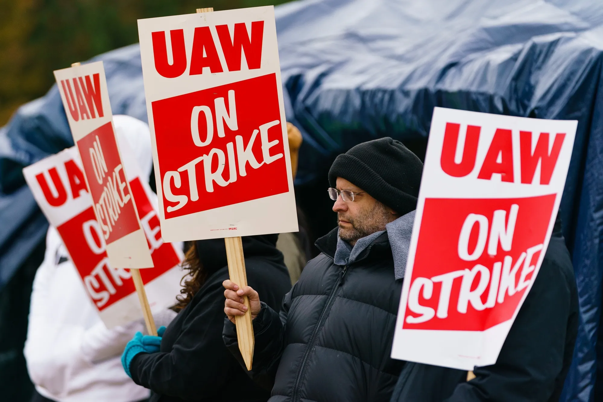 Deere Union Workers Reject Labor Agreement, Extending Strike