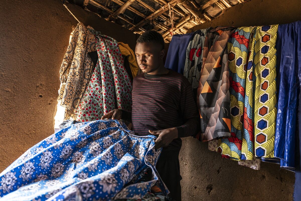 bloomberg.com - Antony Sguazzin - What Happens If You Give Everyone $700? A Local Economy Thrives