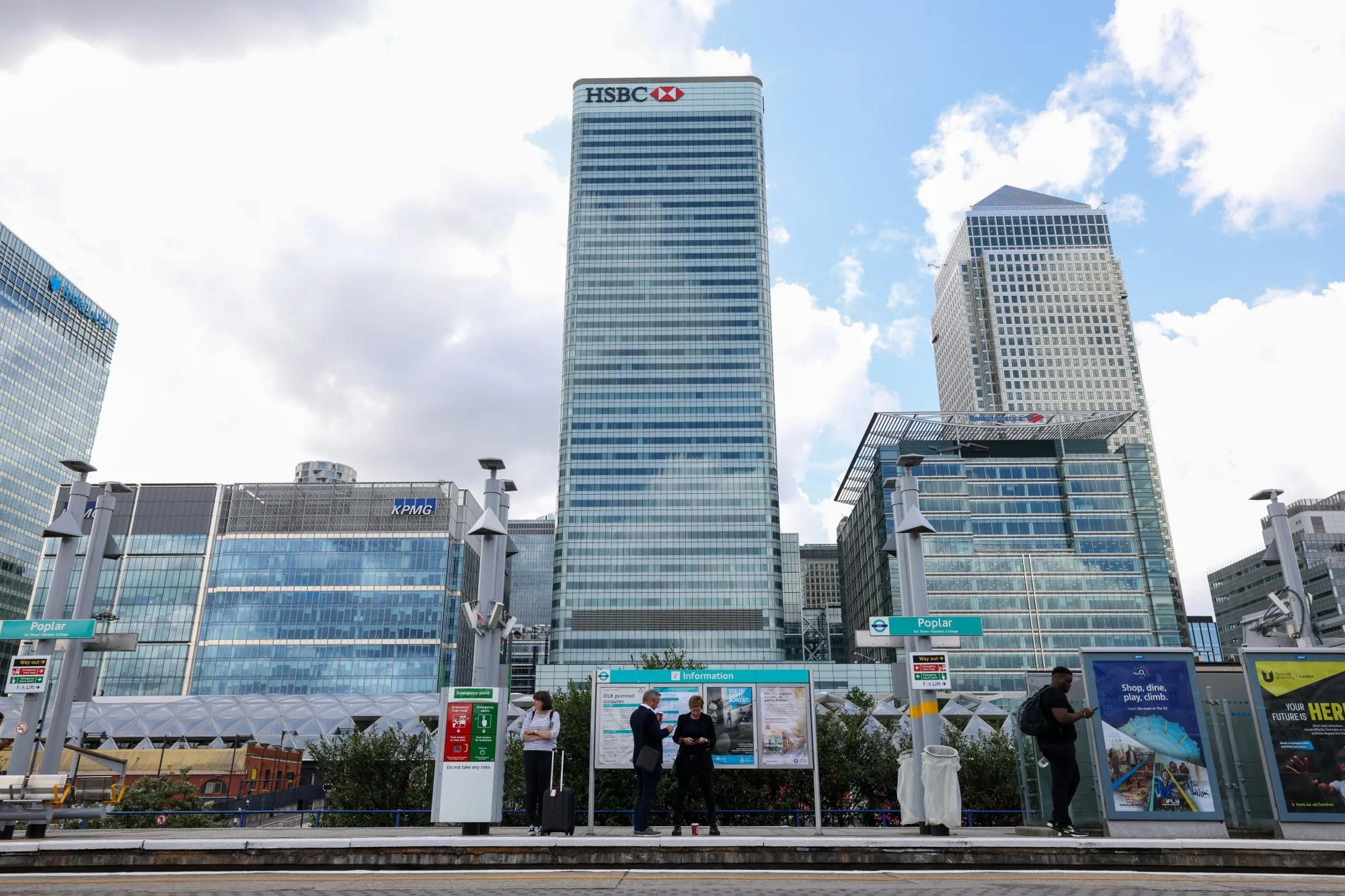 HSBC has decided to leave their global headquarters building at 8 Canada Square, center.
