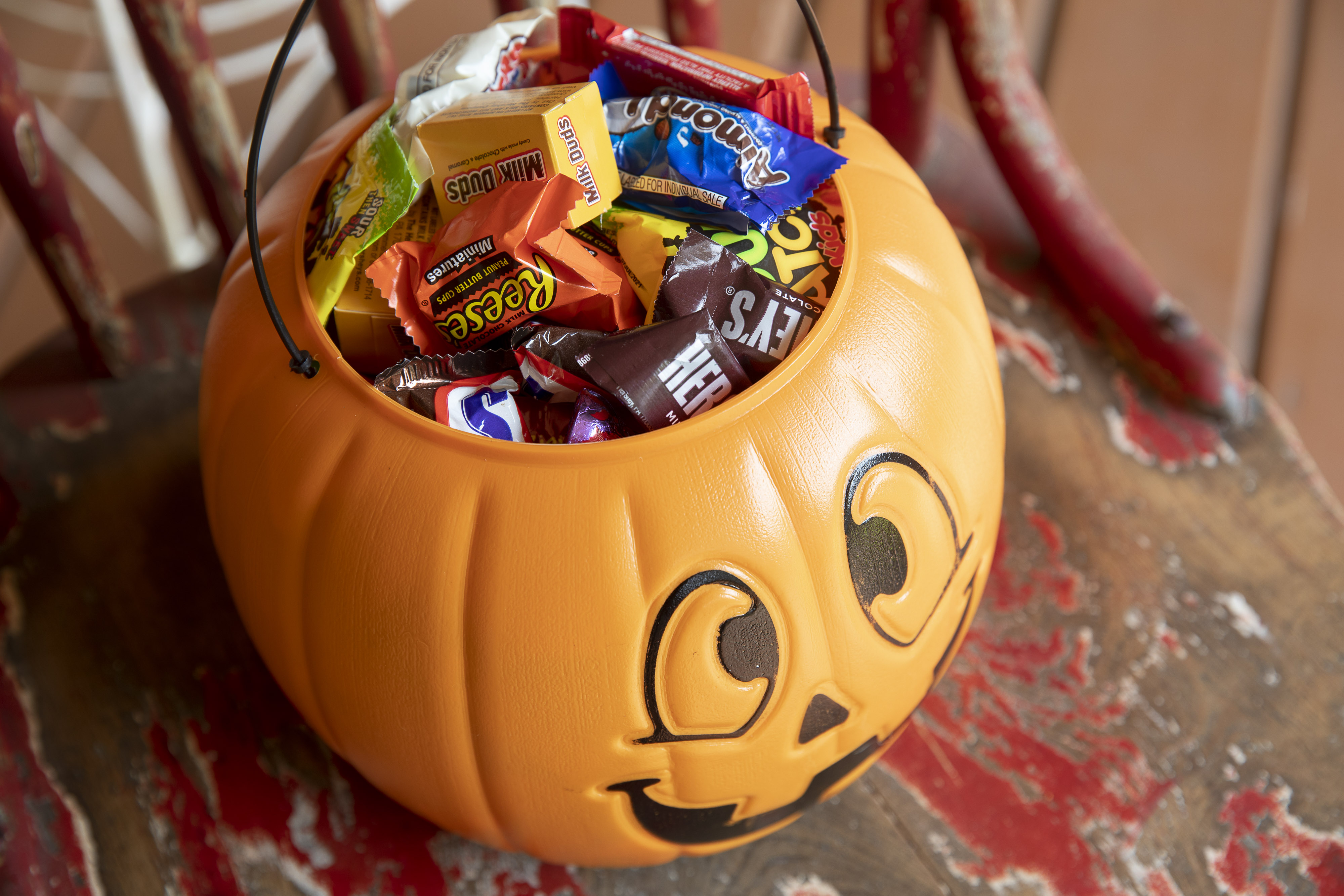 Halloween will cost more this year, but here are 10 candy brands