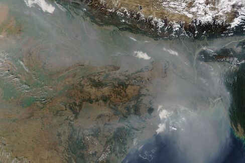 Satellite image of haze over the Indo-Gangetic Plain on Jan. 3, 2016. Source: Nasa