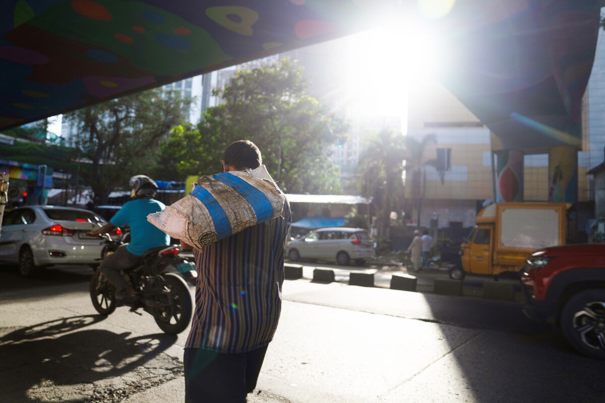bloomberg.com - Anup Roy - Indian Finance Minister Sees Continued Economic Growth Momentum