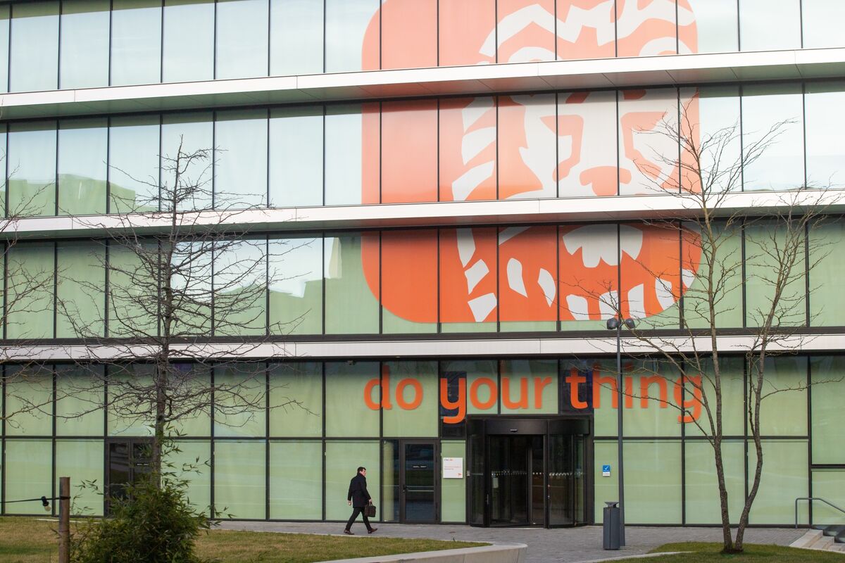 ING to Buy Back €1.5 Billion of Shares as Rates Fuel Profit Beat