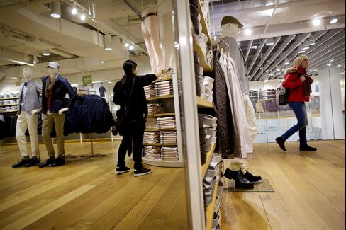 Economy in U.S. Grew 3.2%