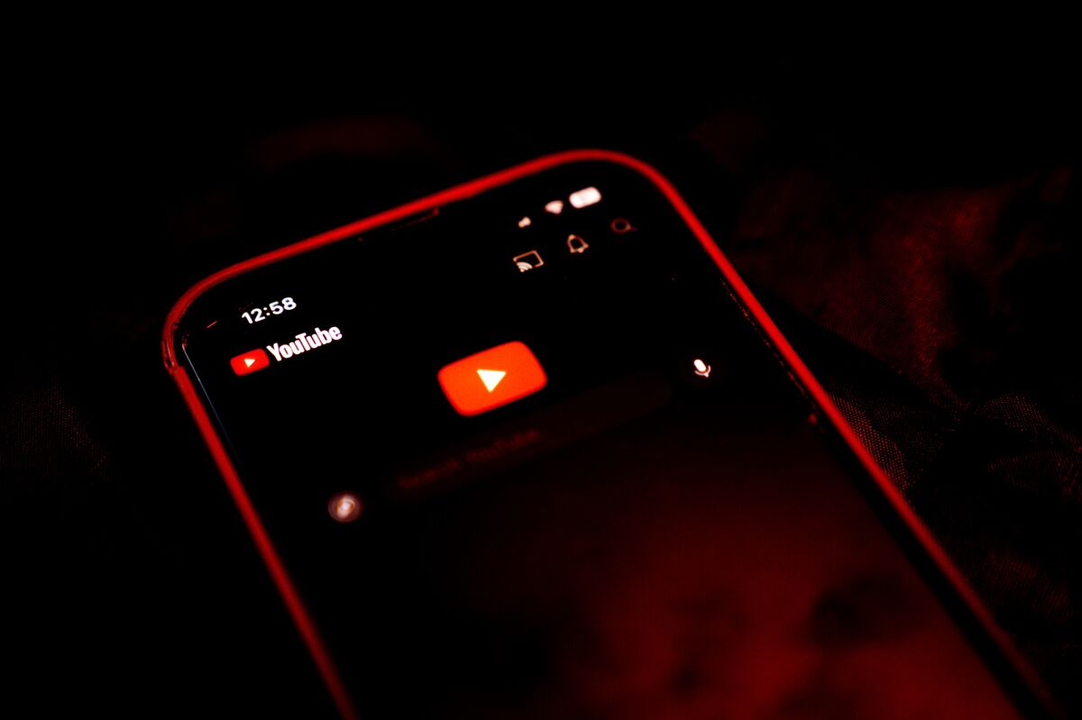 YouTube Targets Creators and Consumers in Broad Generative AI Push