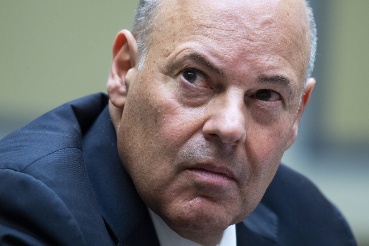 Democrat Named Postal Board Chair Amid Calls to Fire Postmaster - Bloomberg