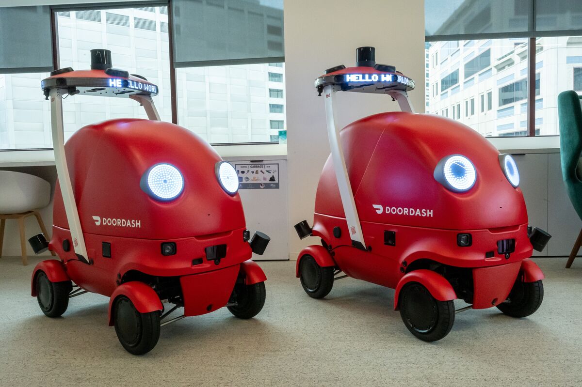 DoorDash Unveils Delivery Robot, Smart Scale in Hardware Debut