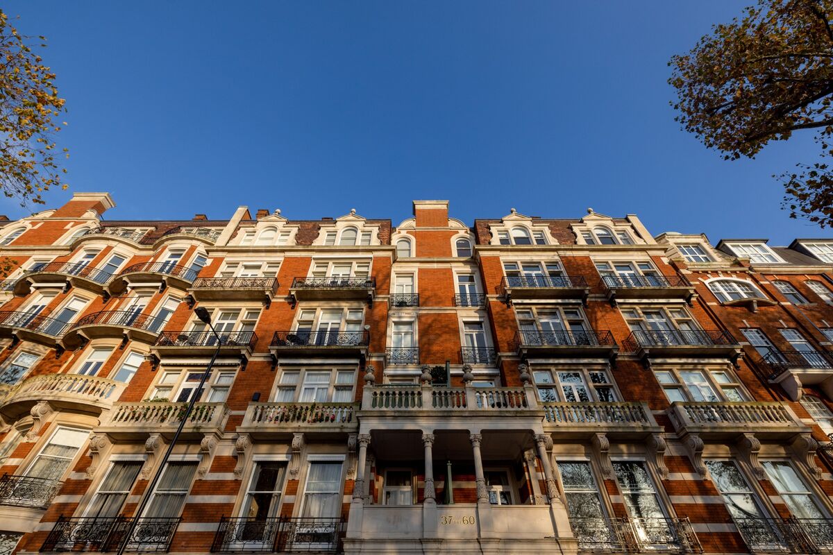 Luxury London Homebuyers Want Discounts, But Sellers Won’t Budge