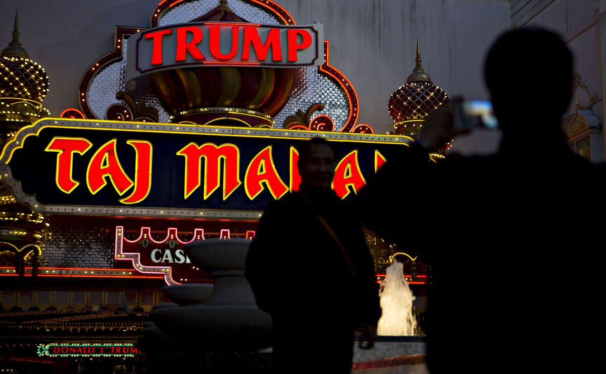 Icahn to Close Taj Mahal Leaving No More Trump Casinos in N.J. photo