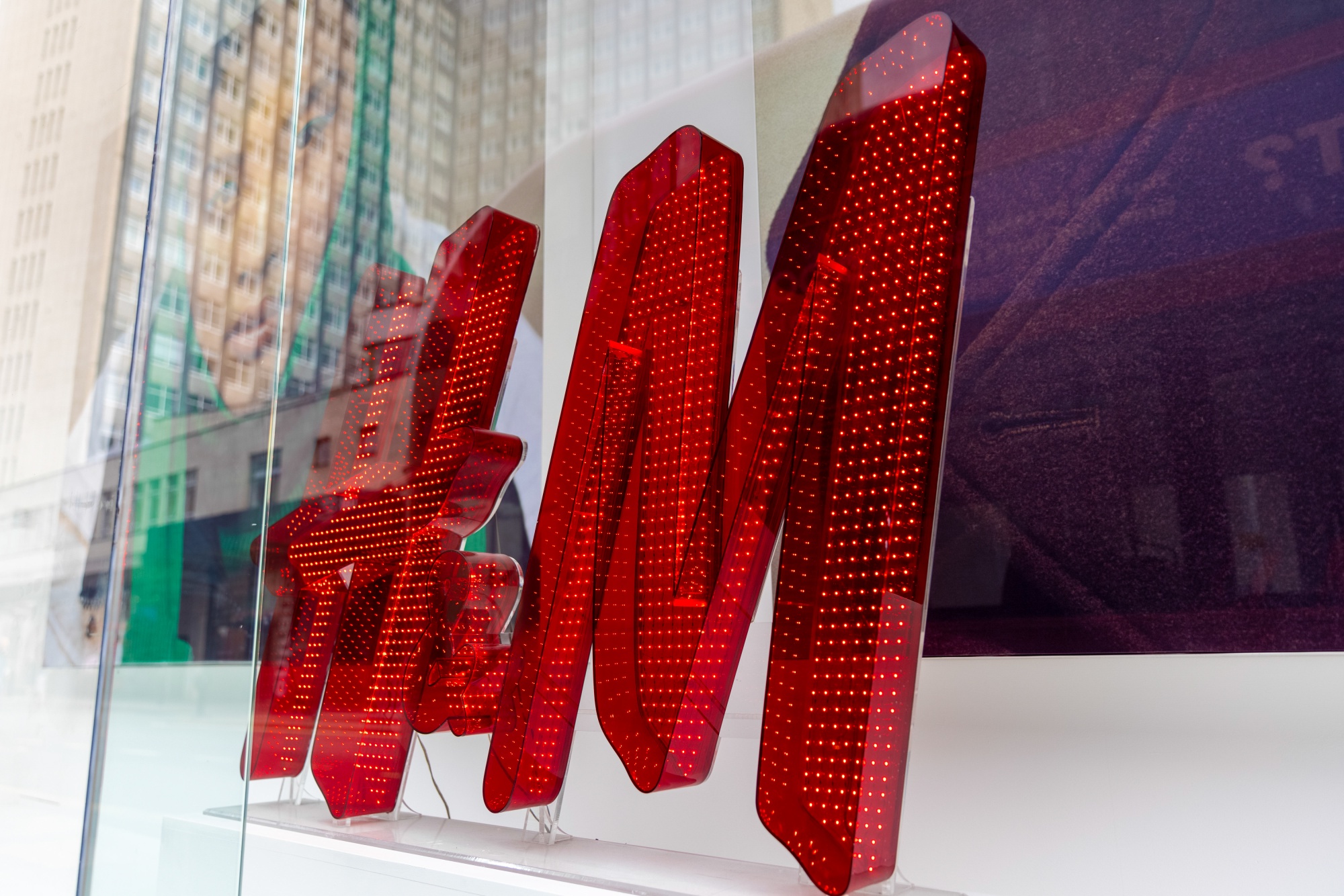 H&M: Online Sales Account for 30% of Total Revenue Since 2020