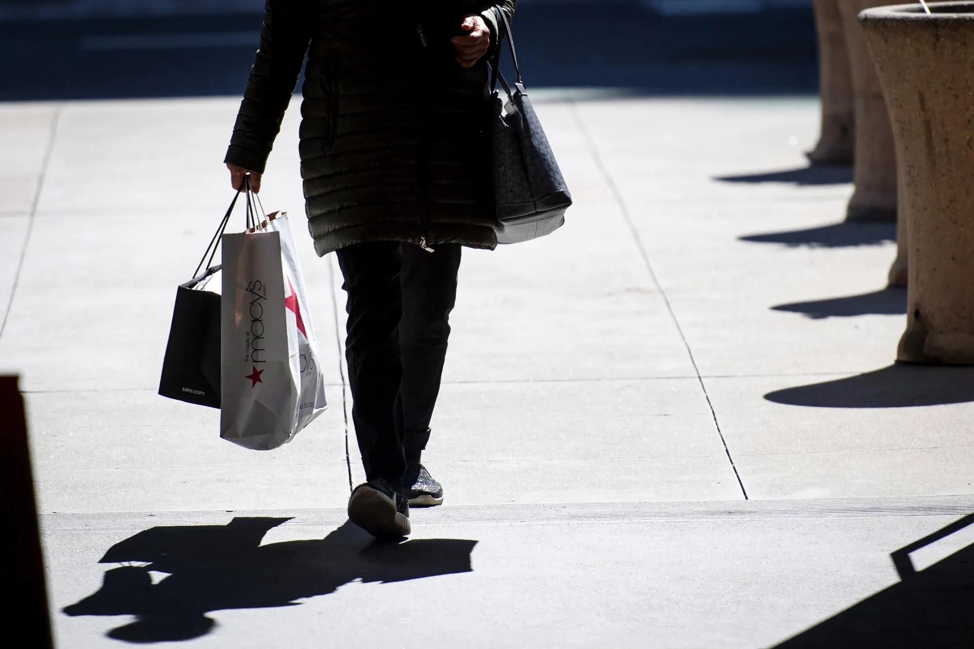 Shoppers In San Francisco Ahead Of Consumer Comfort Figures