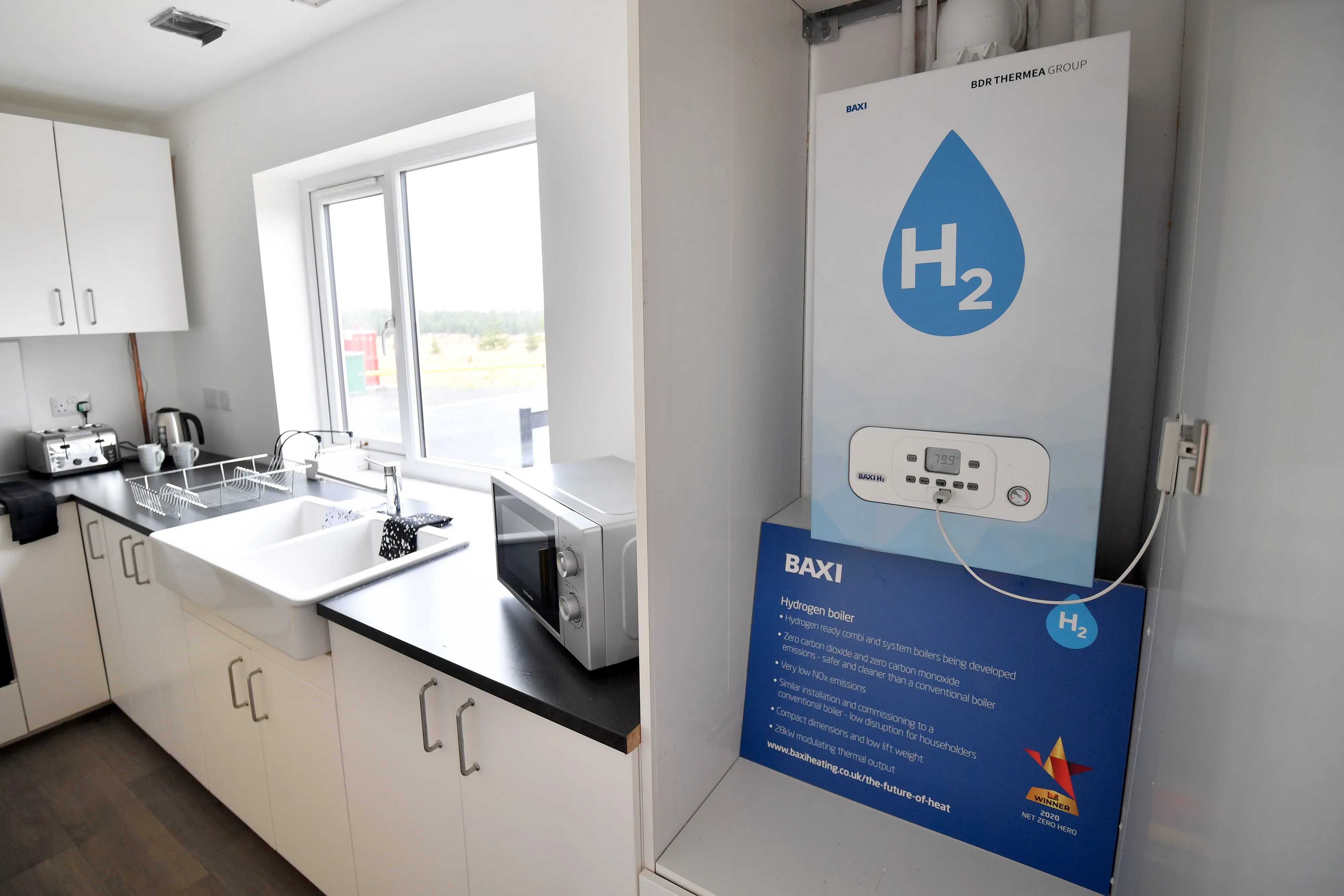 A hydrogen boiler inside a home at a&nbsp;hydrogen test facility.
