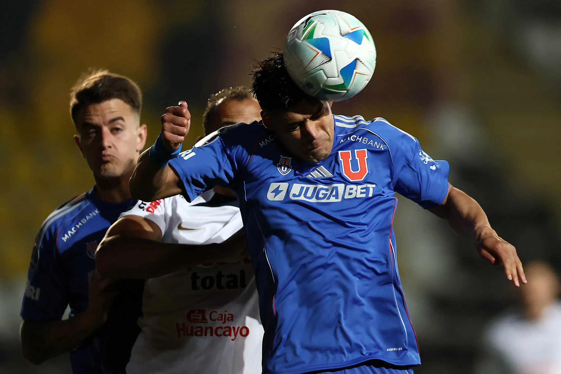 Chile Court Orders Internet Providers to Block Online Gambling - Bloomberg