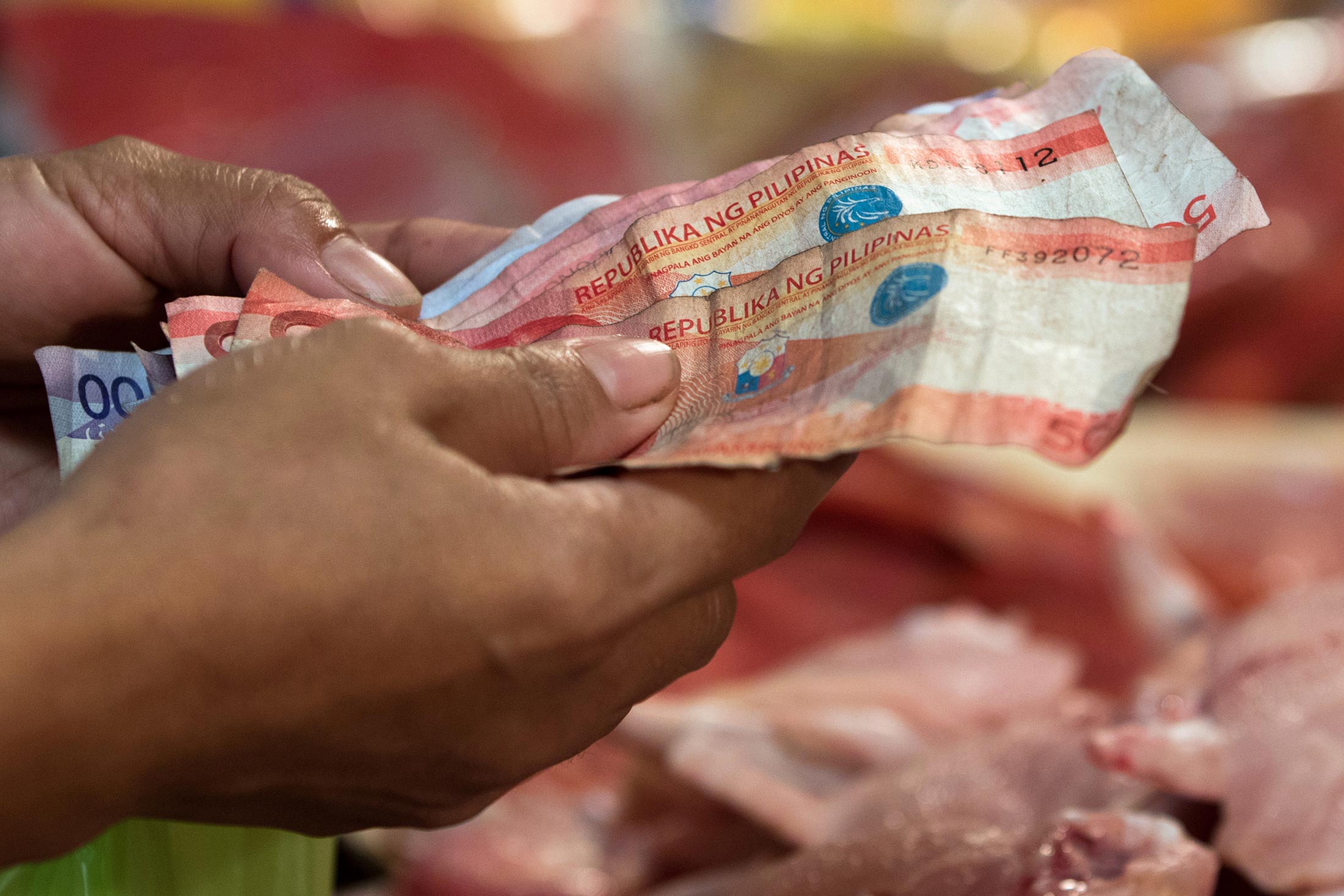 Hasil gambar untuk Southeast Asia's Worst-Performing Currency Is in for Another Tough Year
