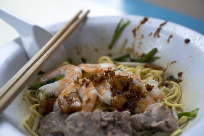 Da Dong Prawn Noodles Stall in Singapore