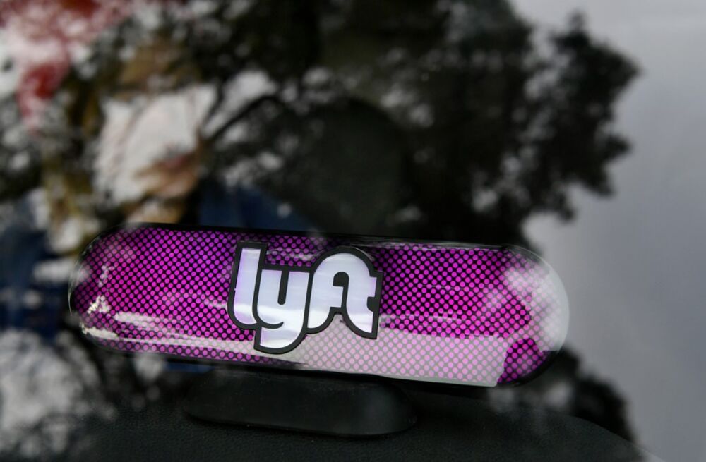 Lyftu0027s Paris Climate Pledge Rides on Shared Electric Cars - Bloomberg