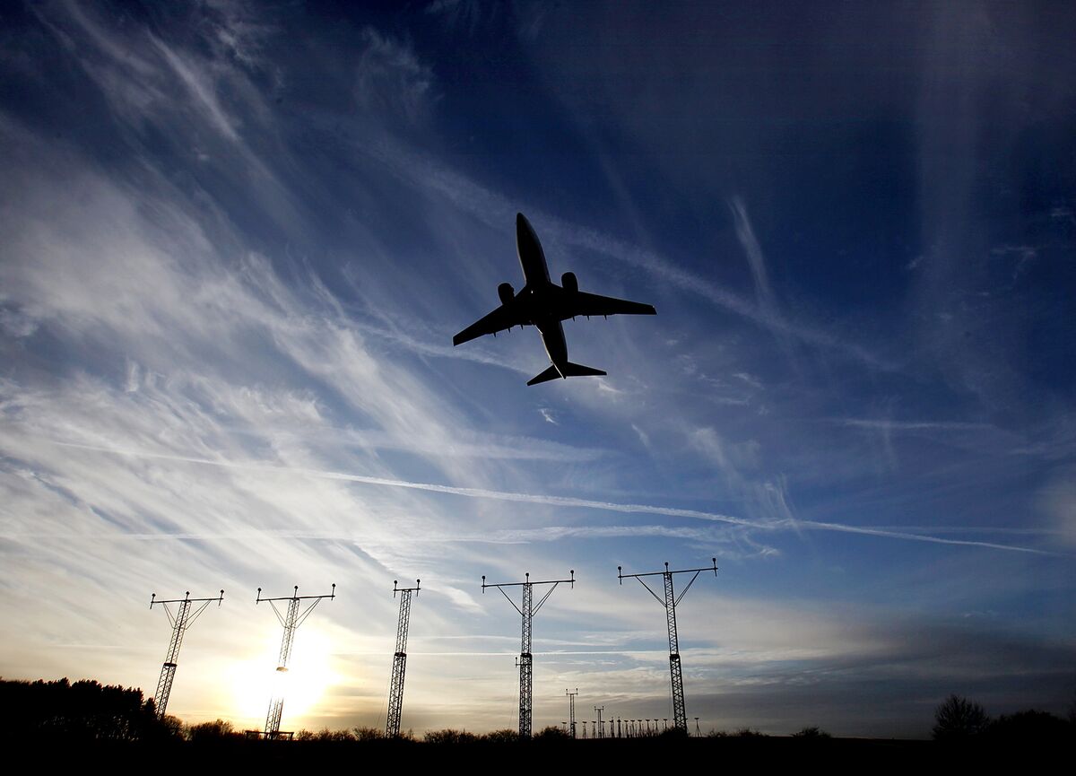 Can Air Travel Be Environmentally Friendly? Airlines Want You to