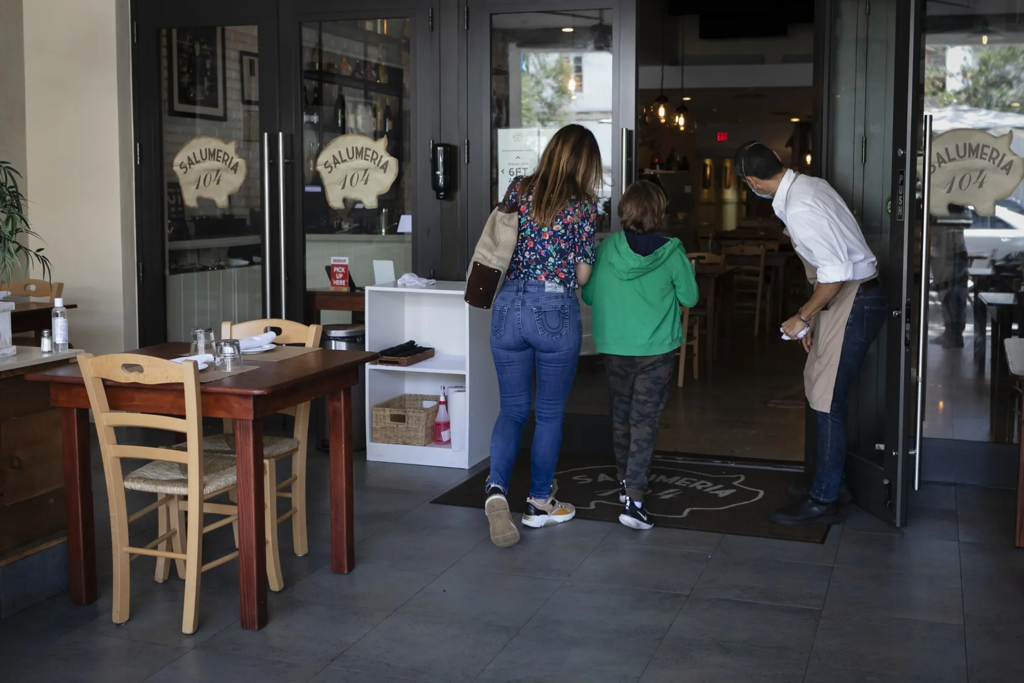 Indoor Dining Reopens As Florida Outbreak Shows Signs Of Easing