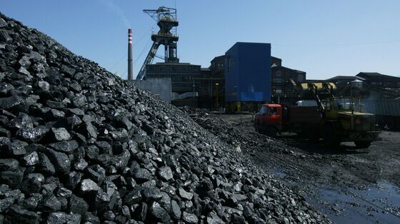 Ukraine Update: EU Bans Russian Coal Imports, Japan May Follow