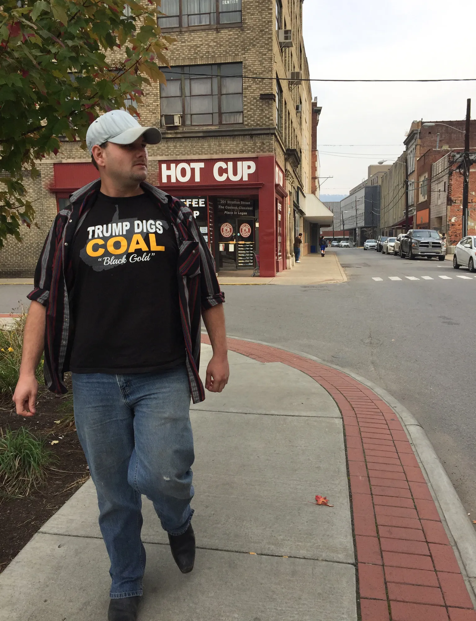 Trump Win Brings Rare Feel-Good Moment to Appalachian Coal Town - Bloomberg