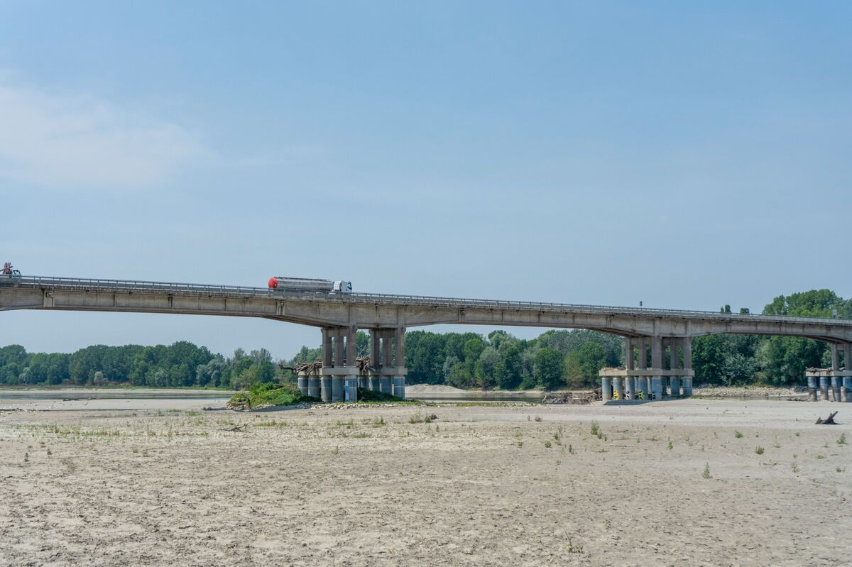 Emergency as Drought Threatens Economy pic