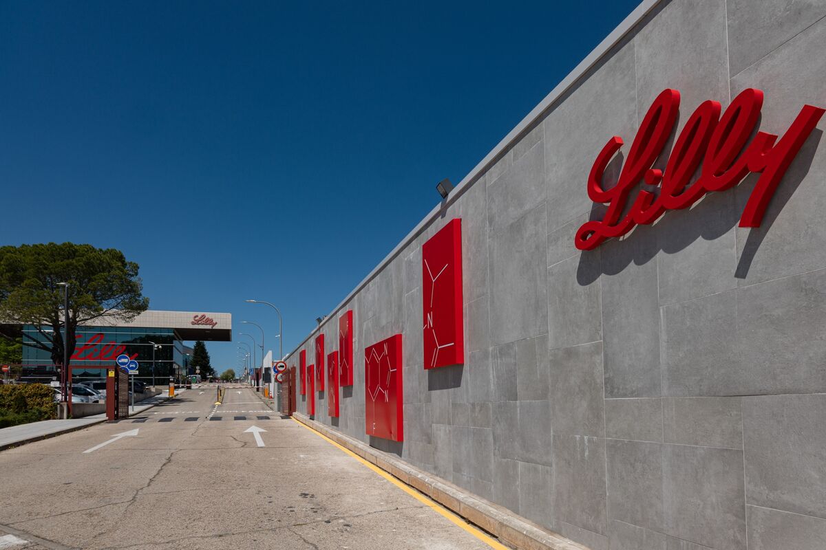 Lilly’s 30% Weight Loss Sets High Bar for Obesity Drug Race