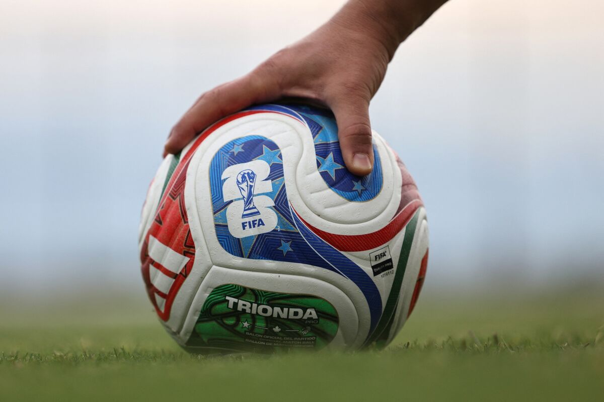 bloomberg.com - Aryan Gupta - India's Zee Clinches Rights to Broadcast FIFA Football World Cup
