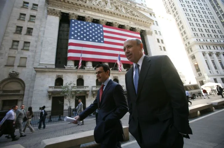 Russell Horwitz, left, and Lloyd Blankfein walking in New York.